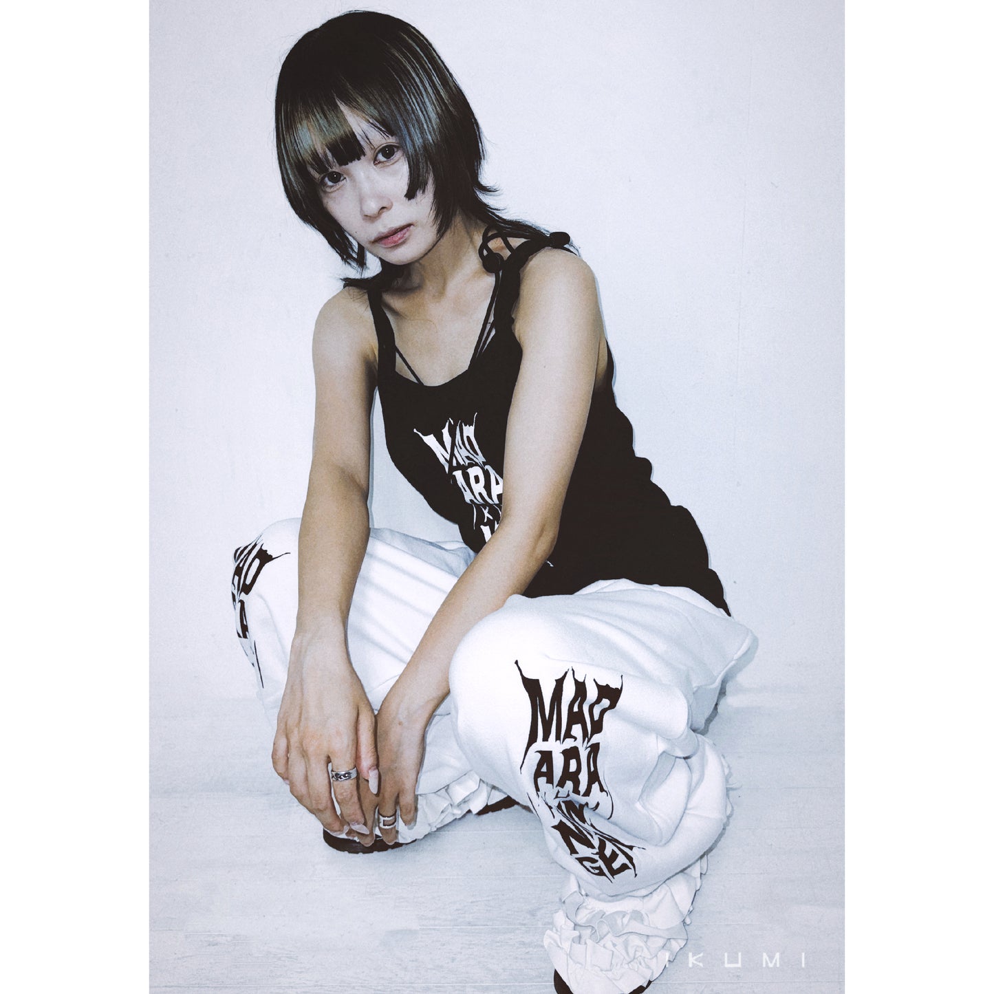IKUMI×MADARANINGEN BIZZARE LOGO SWEATPANTS