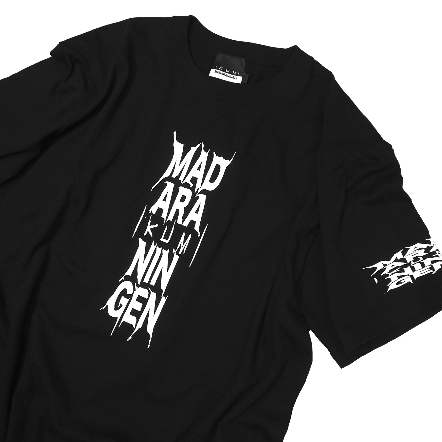 IKUMI×MADARANINGEN BIZZARE LOGO T-SHIRT