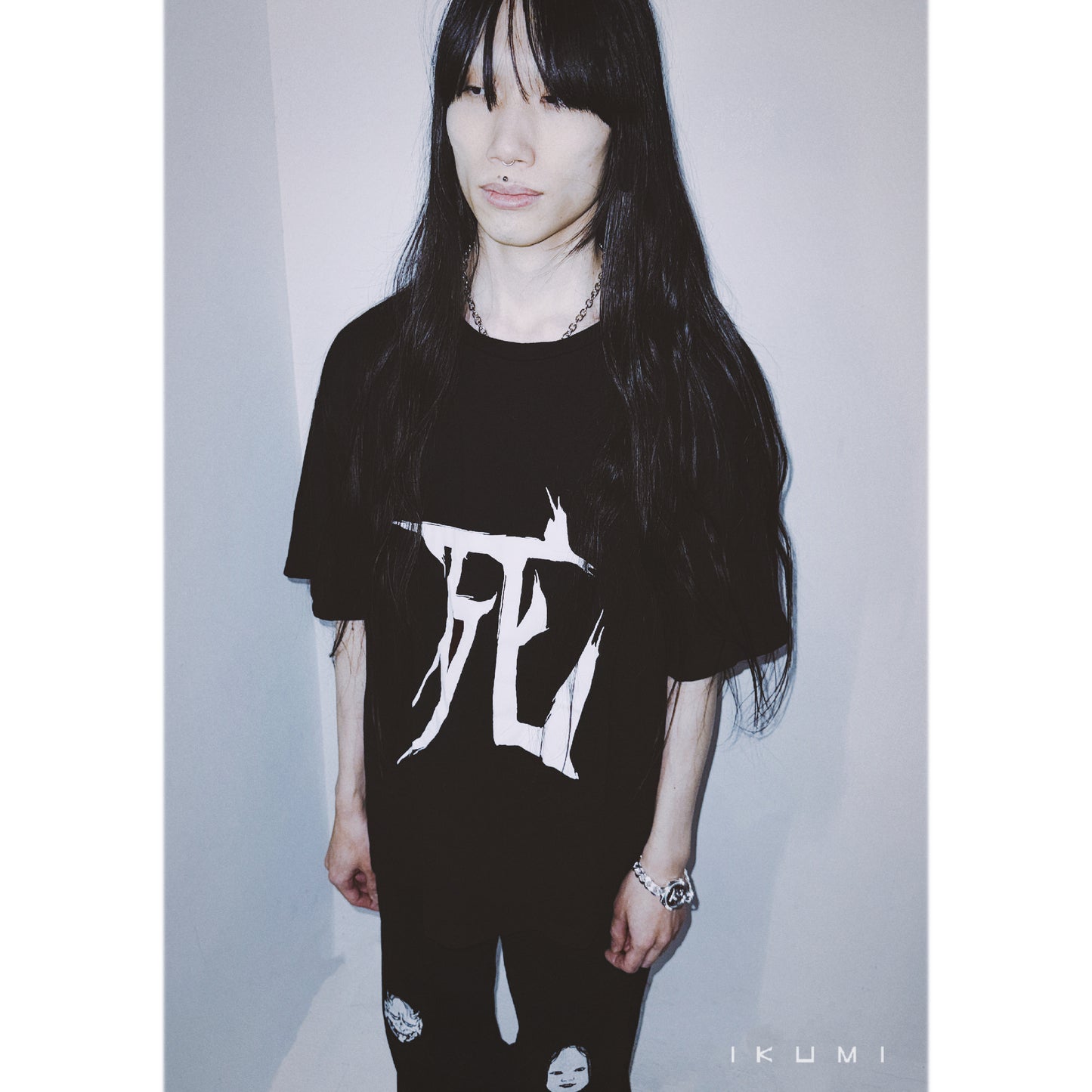 IKUMI×MADARANINGEN LEBEN UND TOD T-SHIRT
