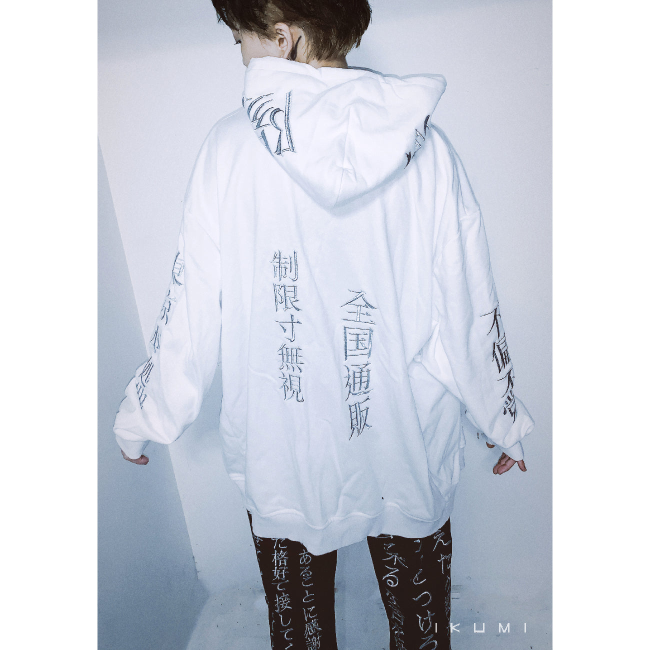 会社概要 ZIP HOODIE