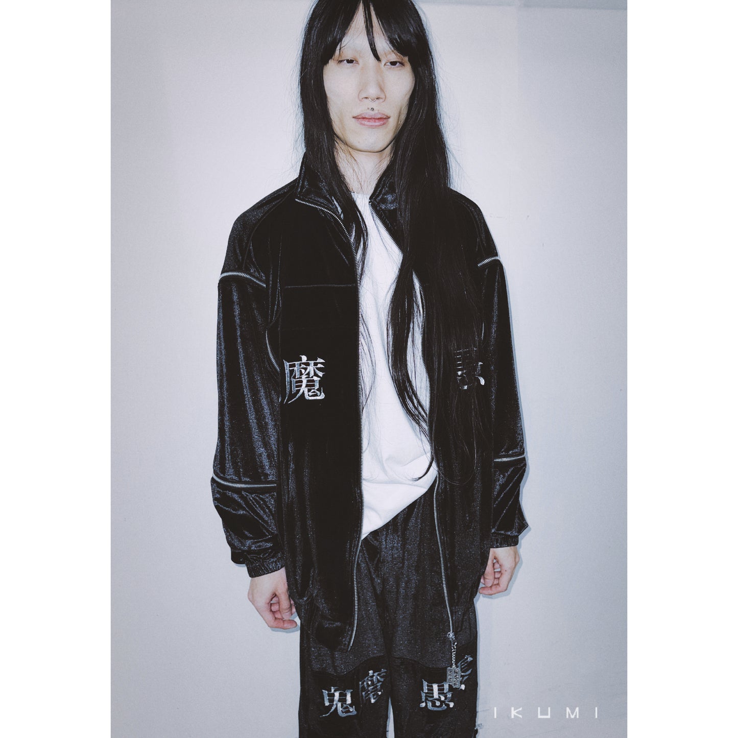 鬼魔愚零 (TEMPERAMENTAL) JACKET