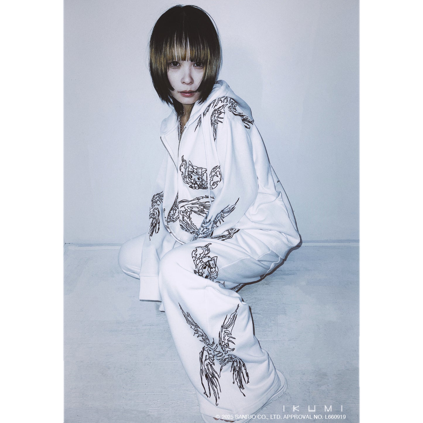 KUROMI×IKUMI SWEAT PANTS