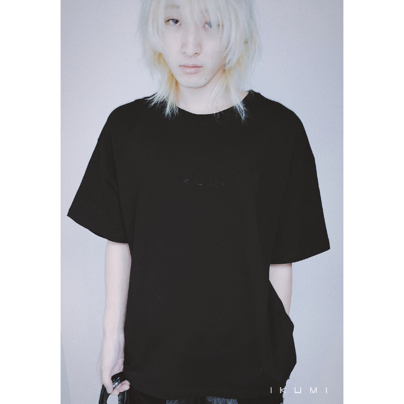 IKUMI LOGO T