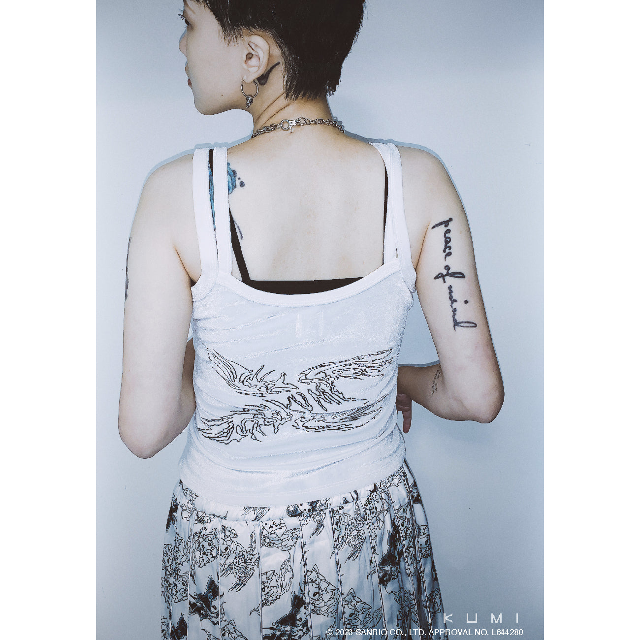 KUROMI×IKUMI PIERCED CAMISOLE