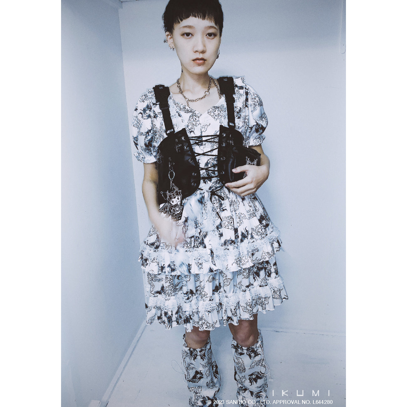 KUROMI×IKUMI CORSET BAG