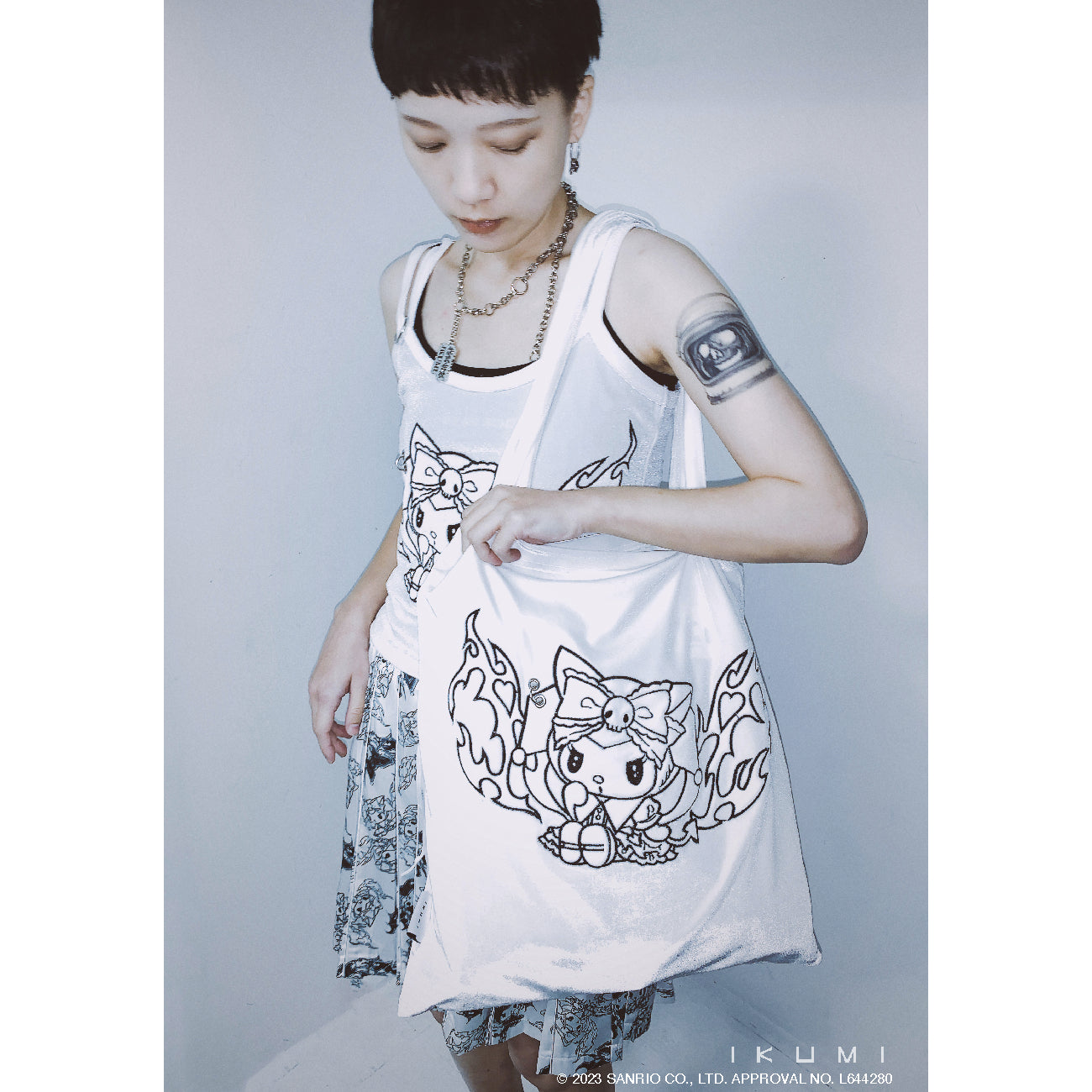 KUROMI×IKUMI PIERCED CAMISOLE