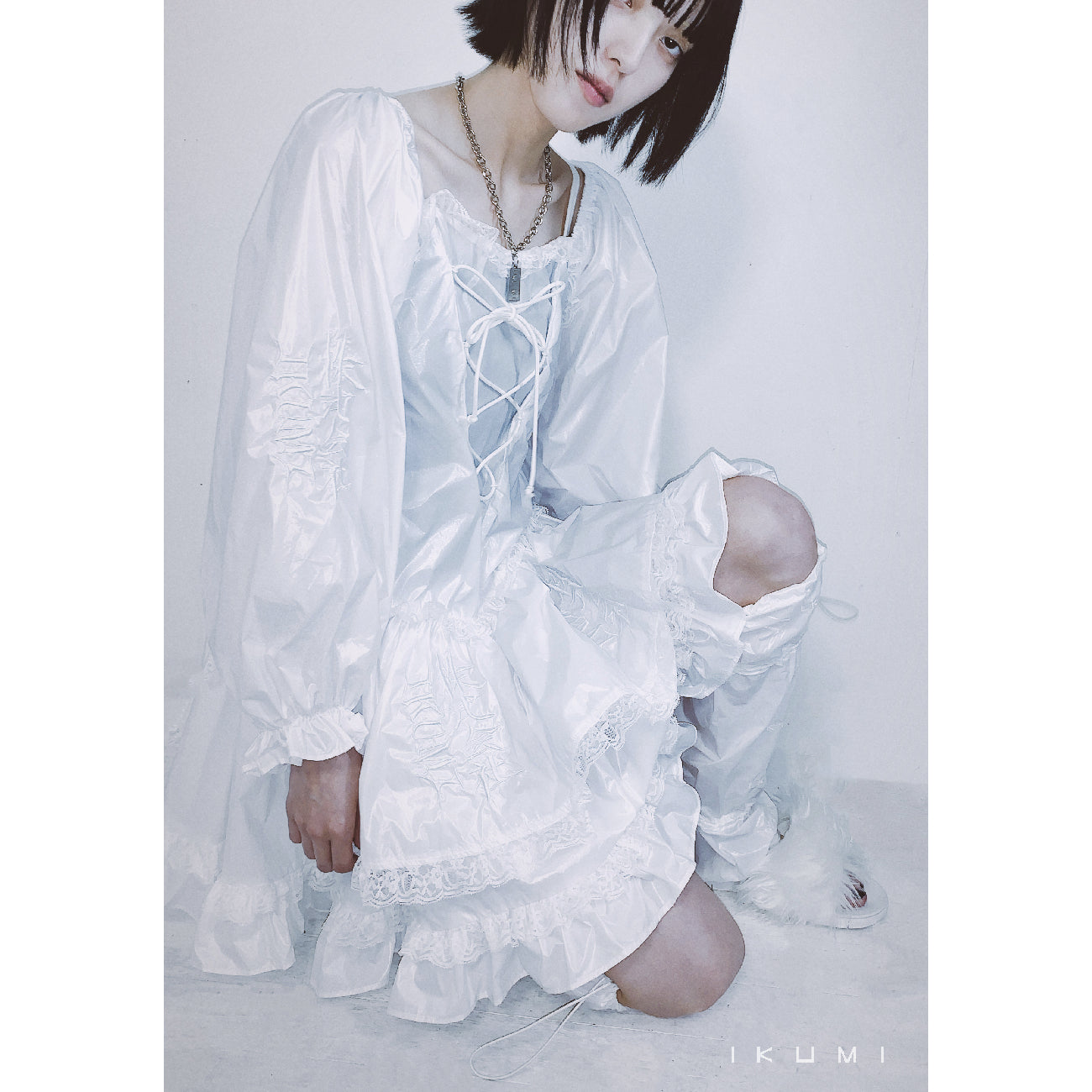 IKUMI NECKLACE