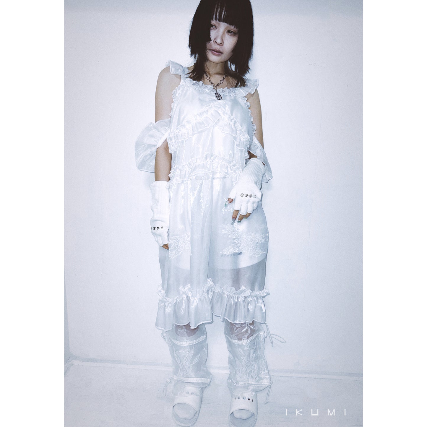 OFF SHOULDER SMOKE DRESS