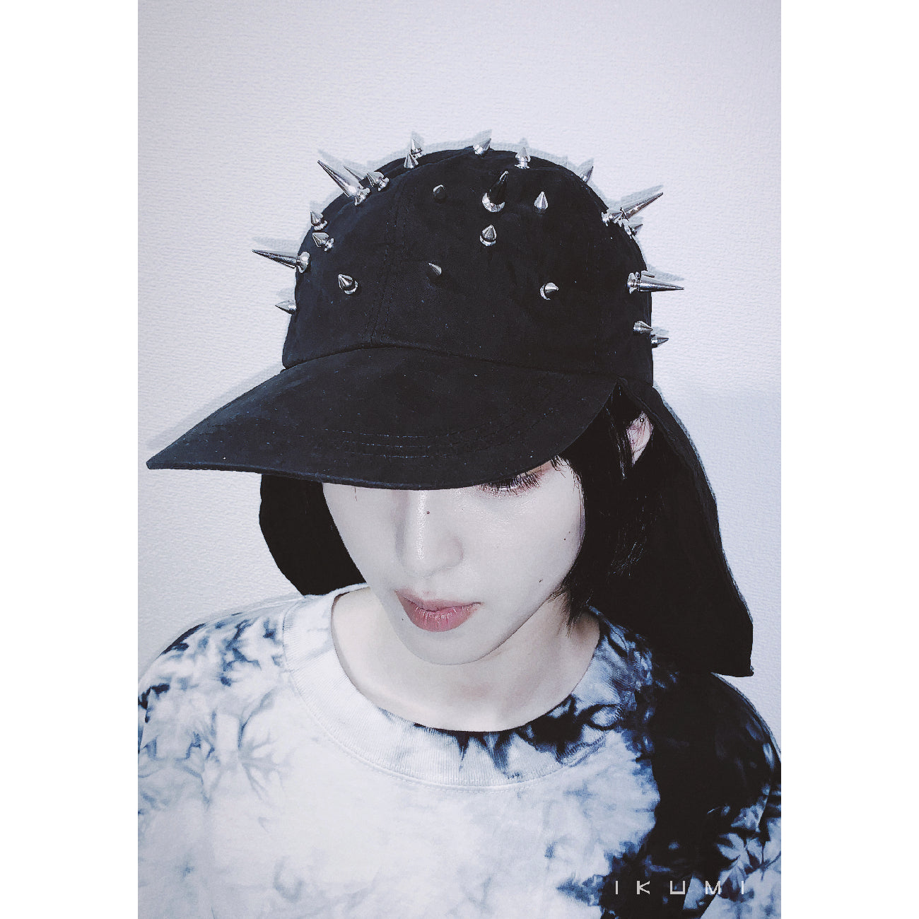 STUDDED CAP