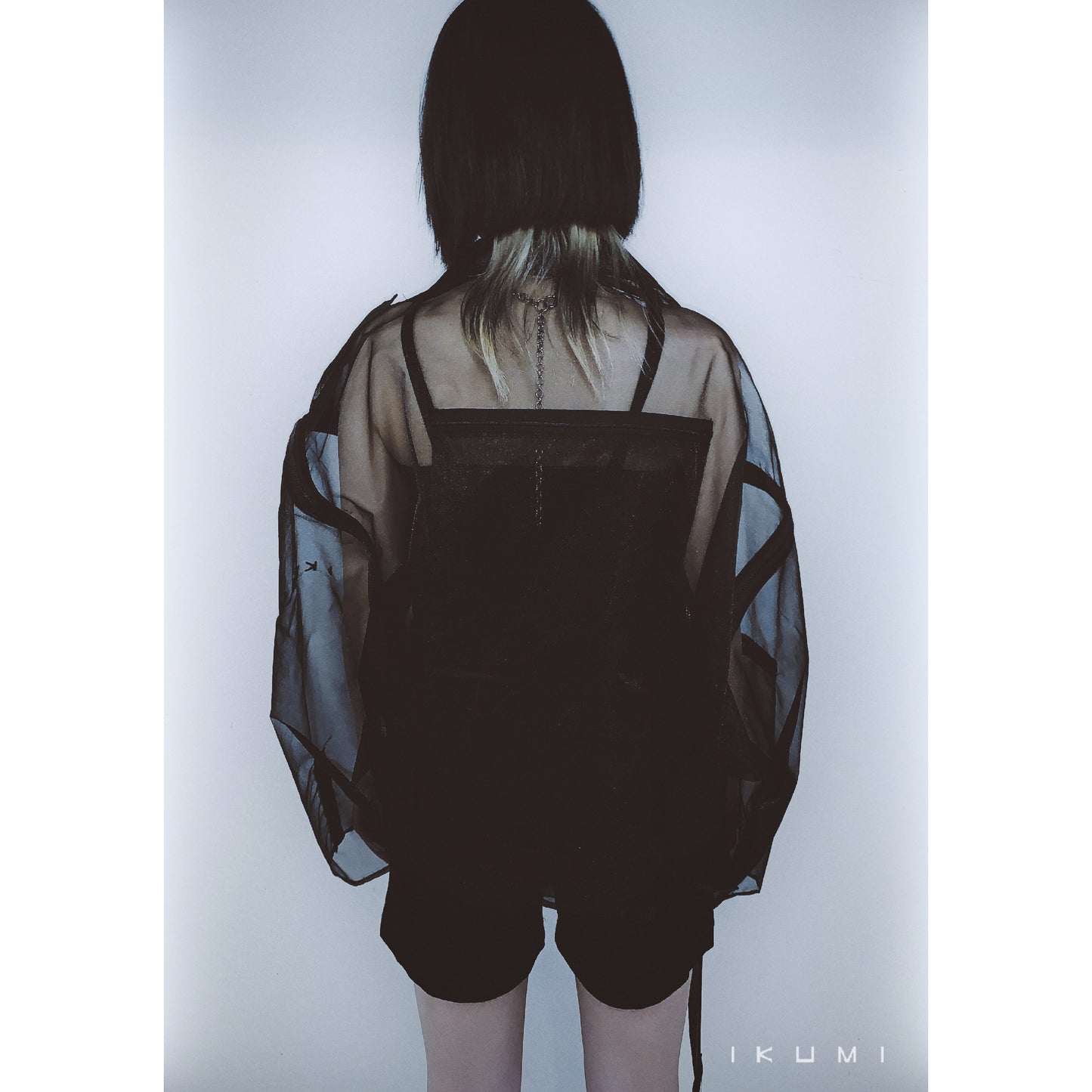 SMOKE JACKET
