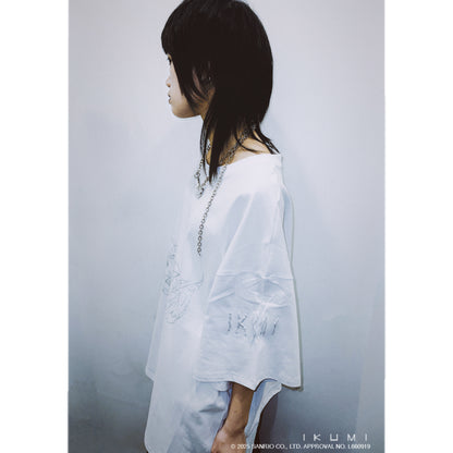 ［IKUMI Co., Ltd. TEN YEAR ANNIVERSARY FIFTH PRODUCT]KUROMI x IKUMI PIERCED T