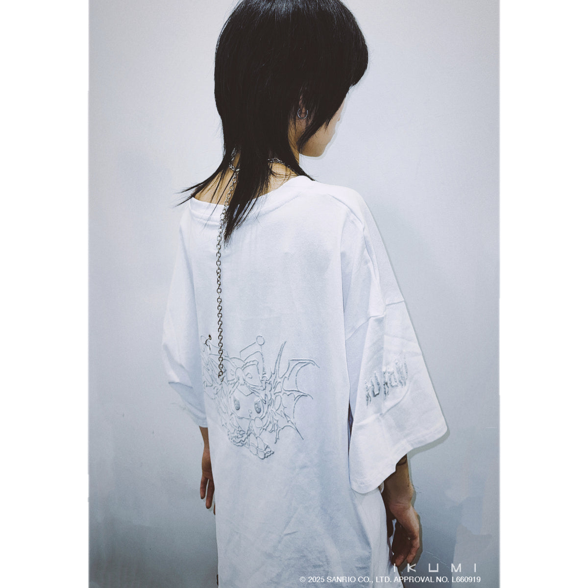 ［IKUMI Co., Ltd. TEN YEAR ANNIVERSARY FIFTH PRODUCT]KUROMI x IKUMI PIERCED T