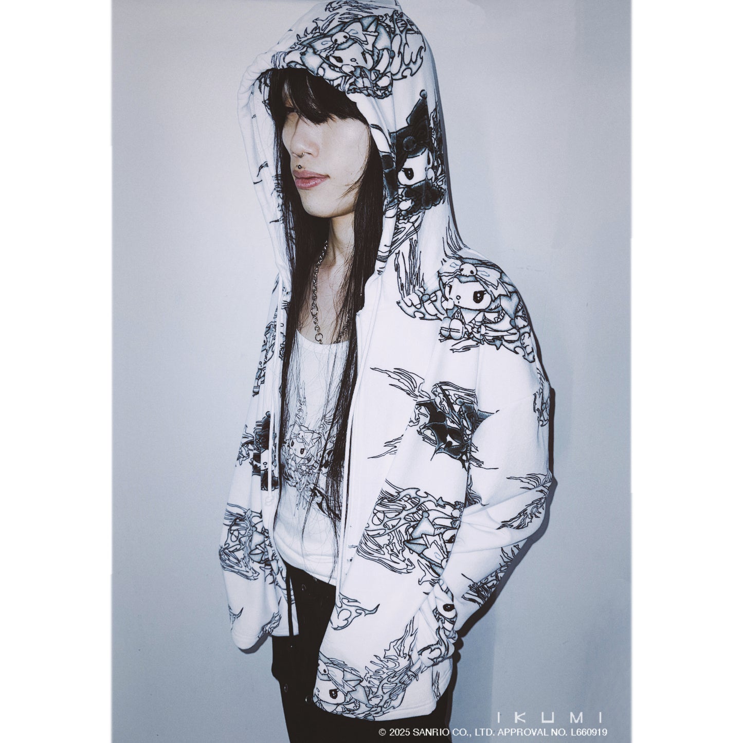 KUROMI×IKUMI FREECE HOODIE