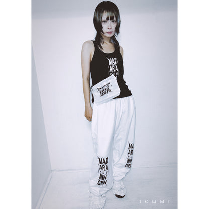 IKUMI×MADARANINGEN BIZZARE LOGO SWEATPANTS 