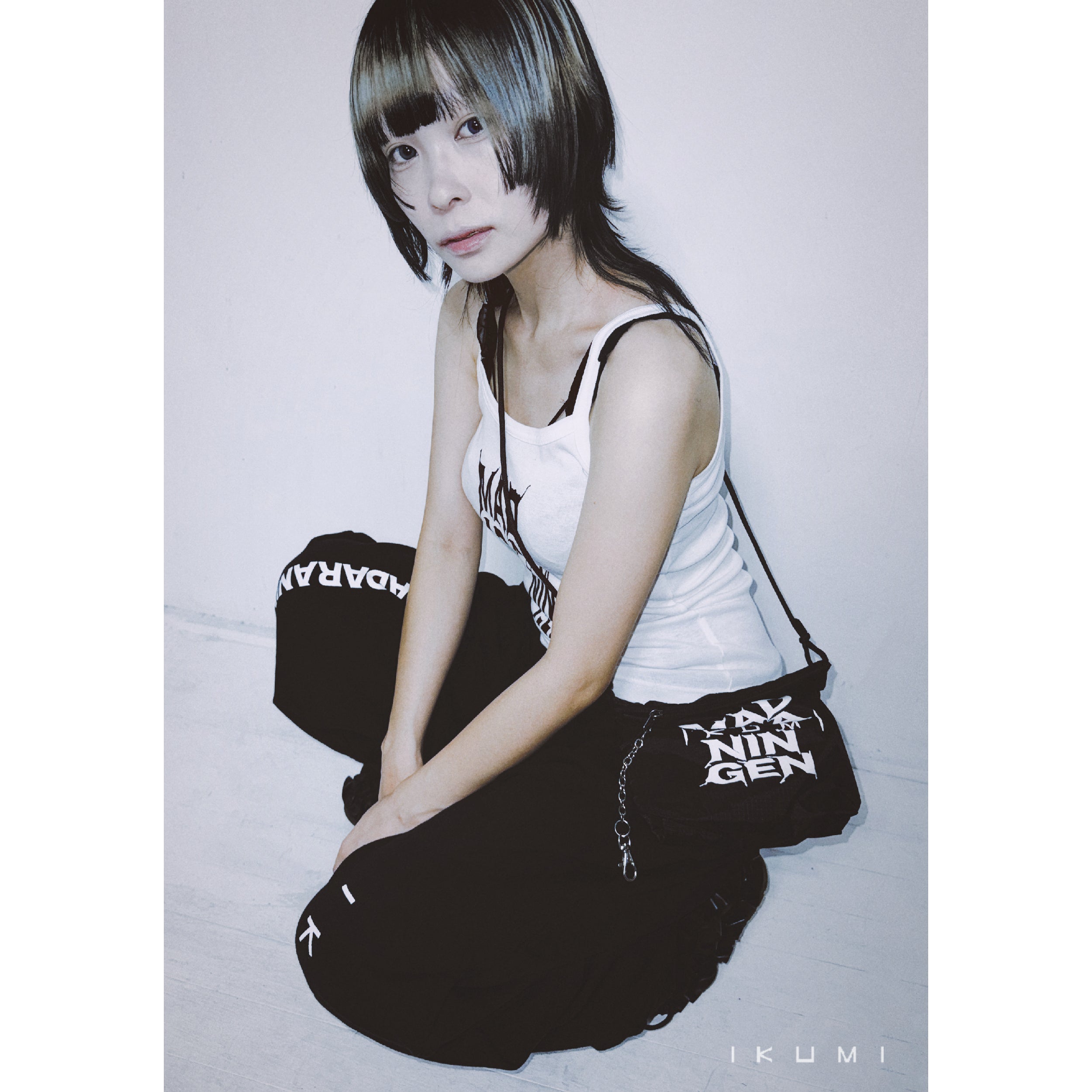 IKUMI×MADARANINGEN Simple LOGO Sweat pants