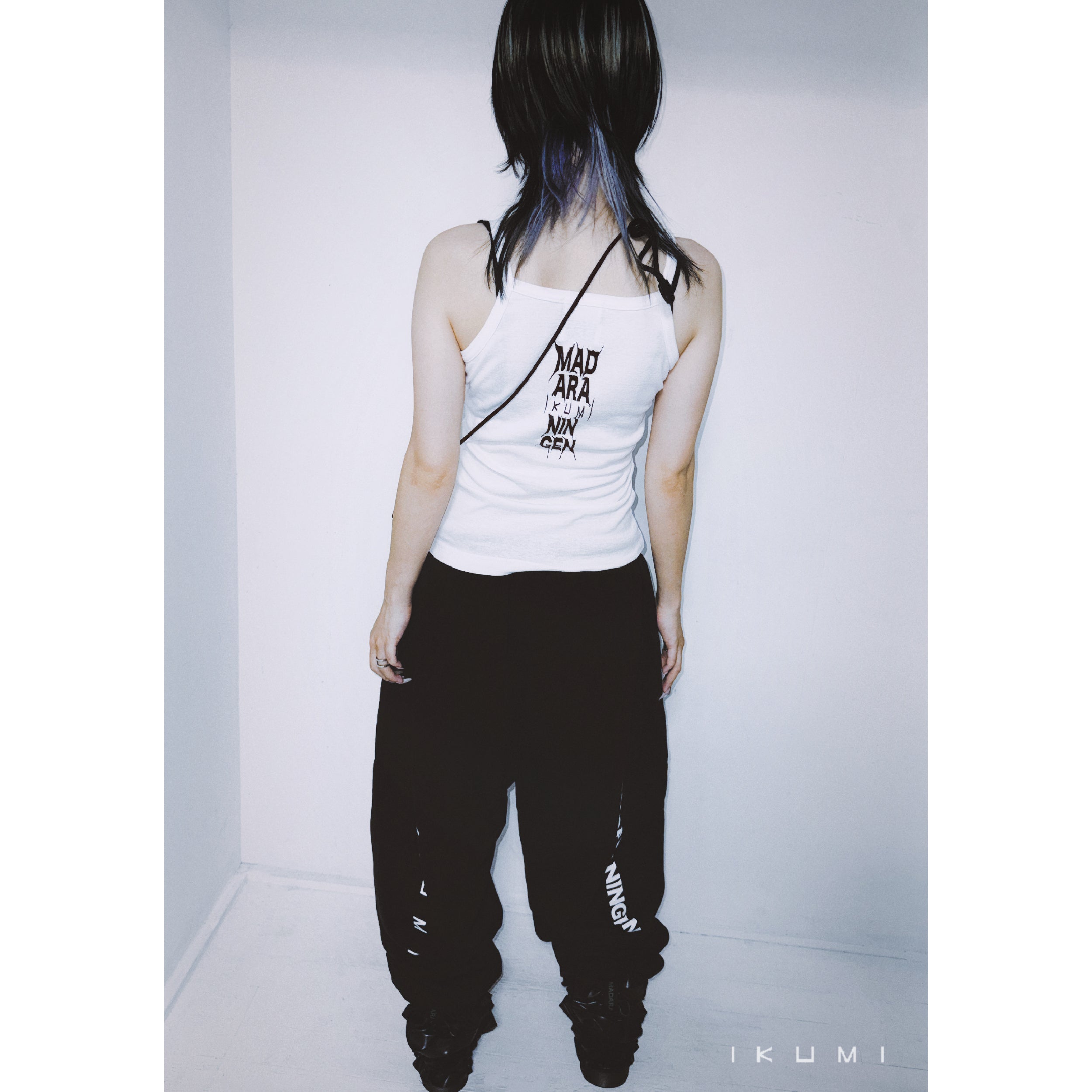 IKUMI×MADARANINGEN Simple LOGO Sweat pants