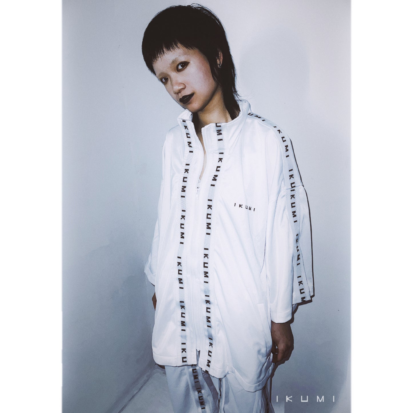 ［IKUMI Co., Ltd. TEN YEAR ANNIVERSARY FOURTH PRODUCT](Super)IKUMI JERSEY SHORT JACKET