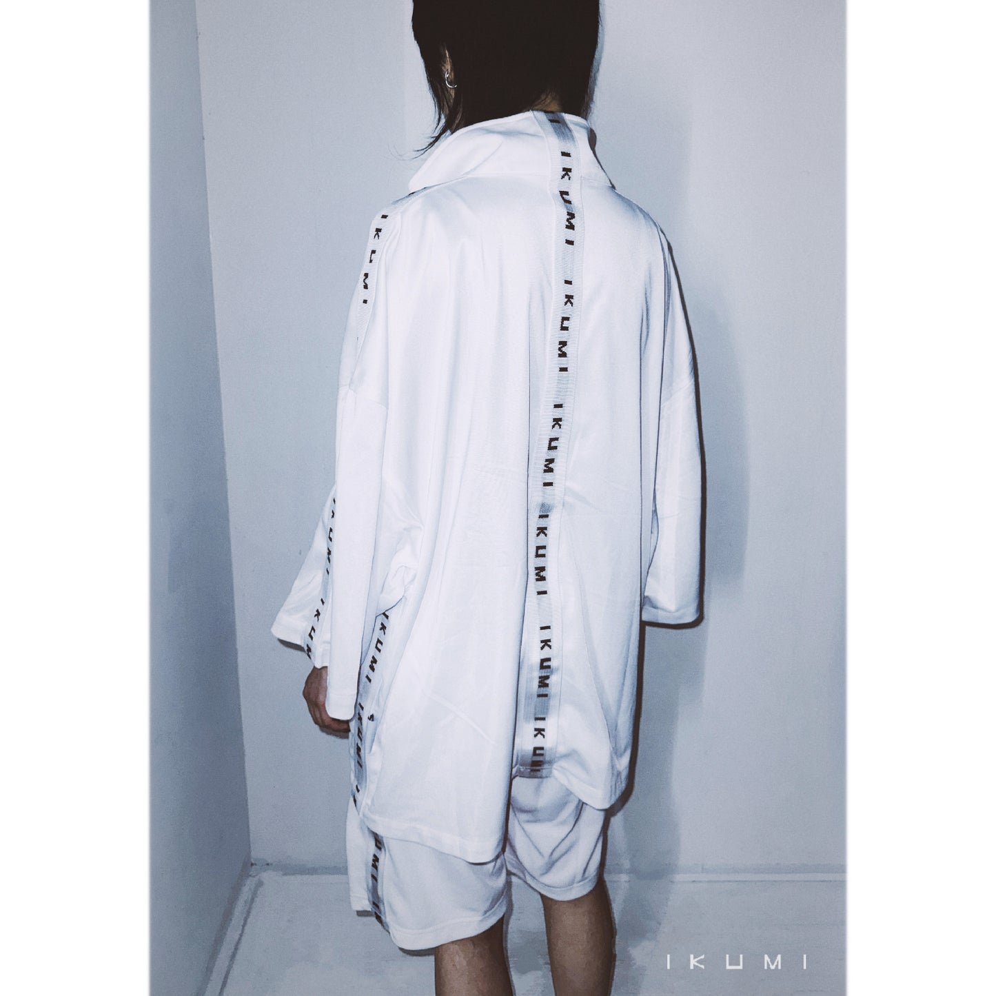 ［IKUMI Co., Ltd. TEN YEAR ANNIVERSARY FOURTH PRODUCT](Super)IKUMI JERSEY SHORT JACKET