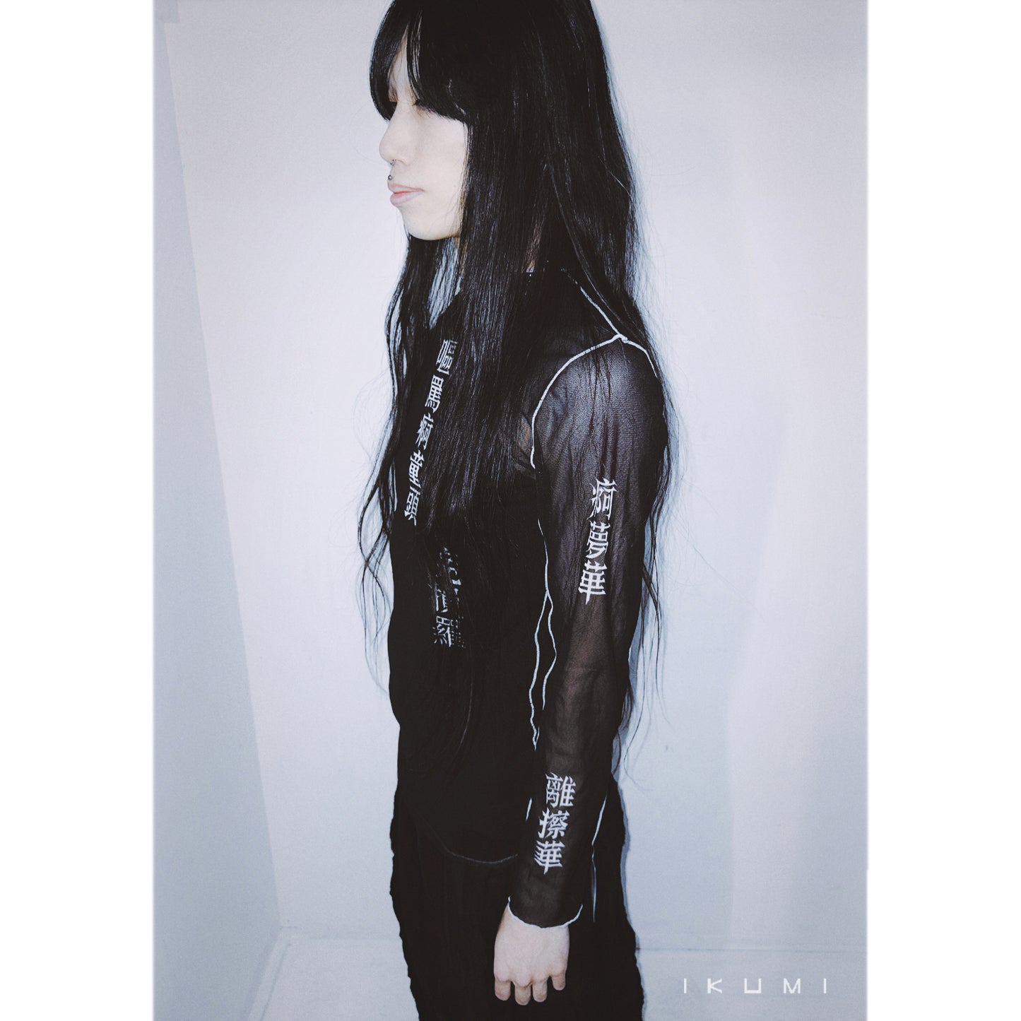 IKUMI×MADARANINGEN second skin top