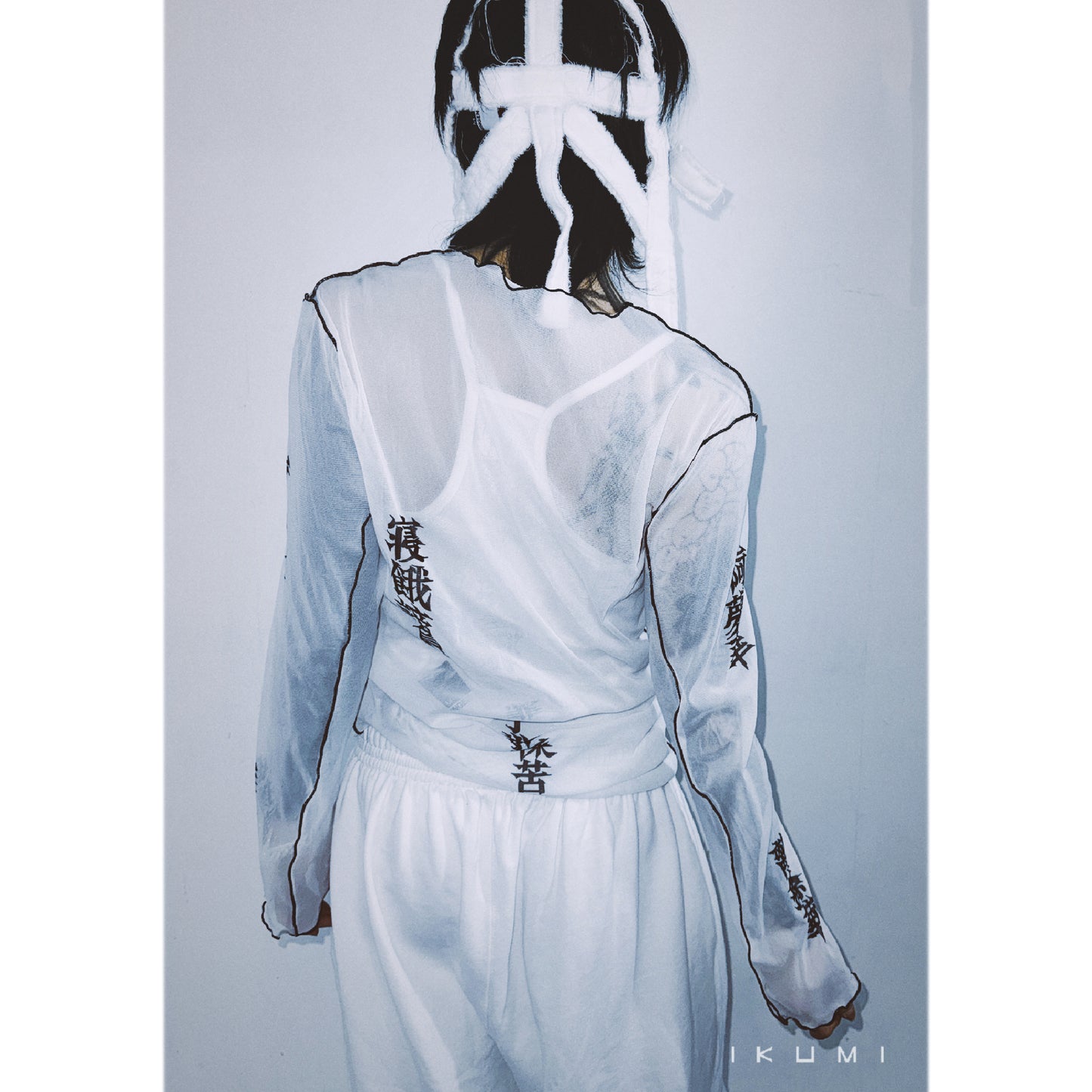 IKUMI×MADARANINGEN second skin top