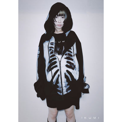 ［十周年企画第一弾商品］XRAY ZIP HOODIE