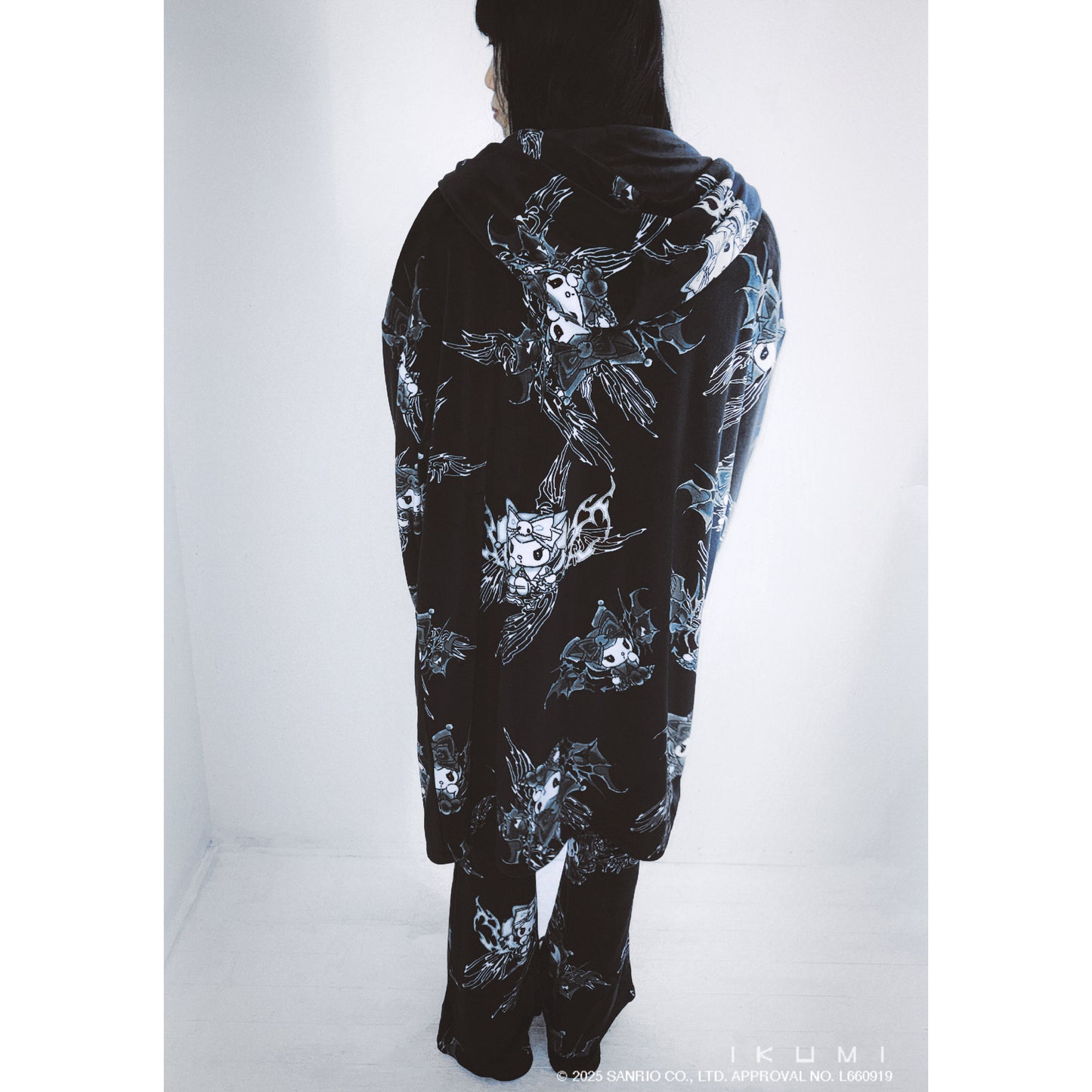 KUROMI×IKUMI FREECE REVERSIBLE GOWN