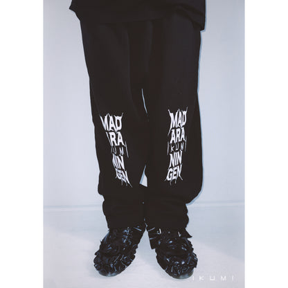 IKUMI×MADARANINGEN BIZZARE LOGO SWEATPANTS 