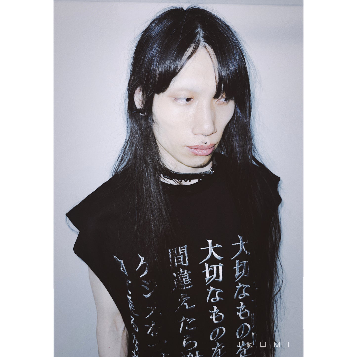 IKUMI LEATHER CHOKER