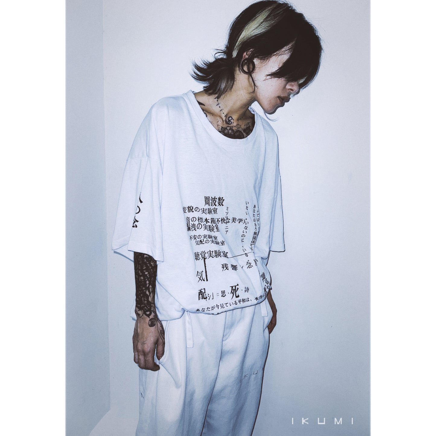 IKUMI × 残響シ念展 „ZANKYO SHINEN“ Exhibition T-SHIRT PROJECT