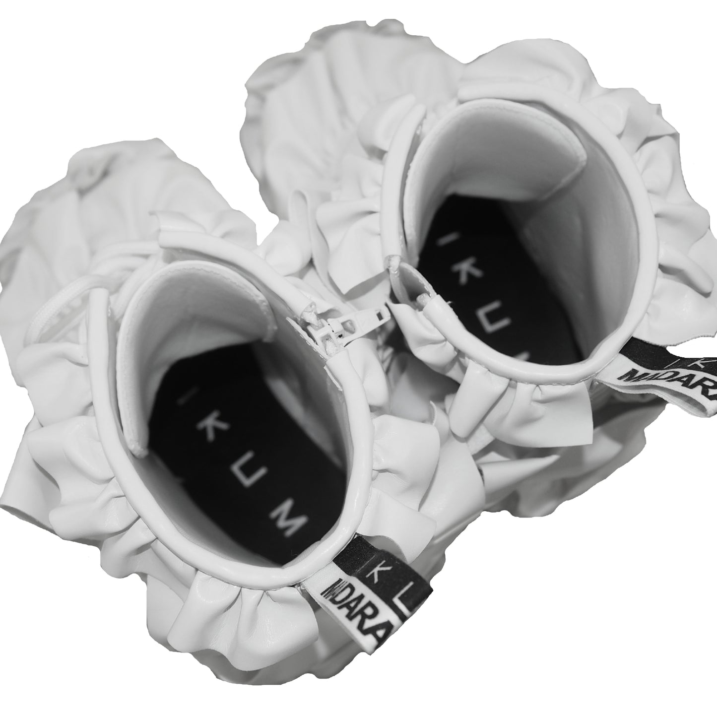 IKUMI×MADARANINGEN Rüschenstiefel