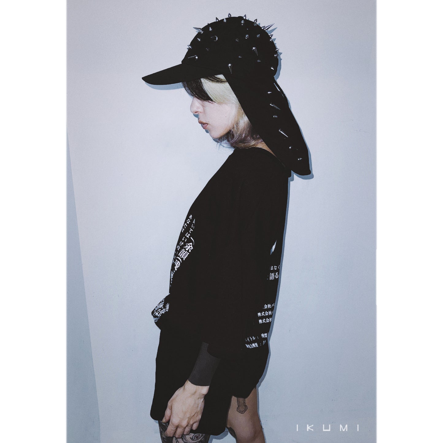 STUDDED CAP