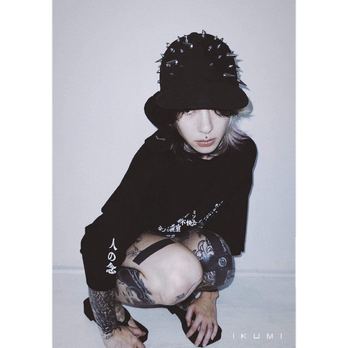 STUDDED CAP