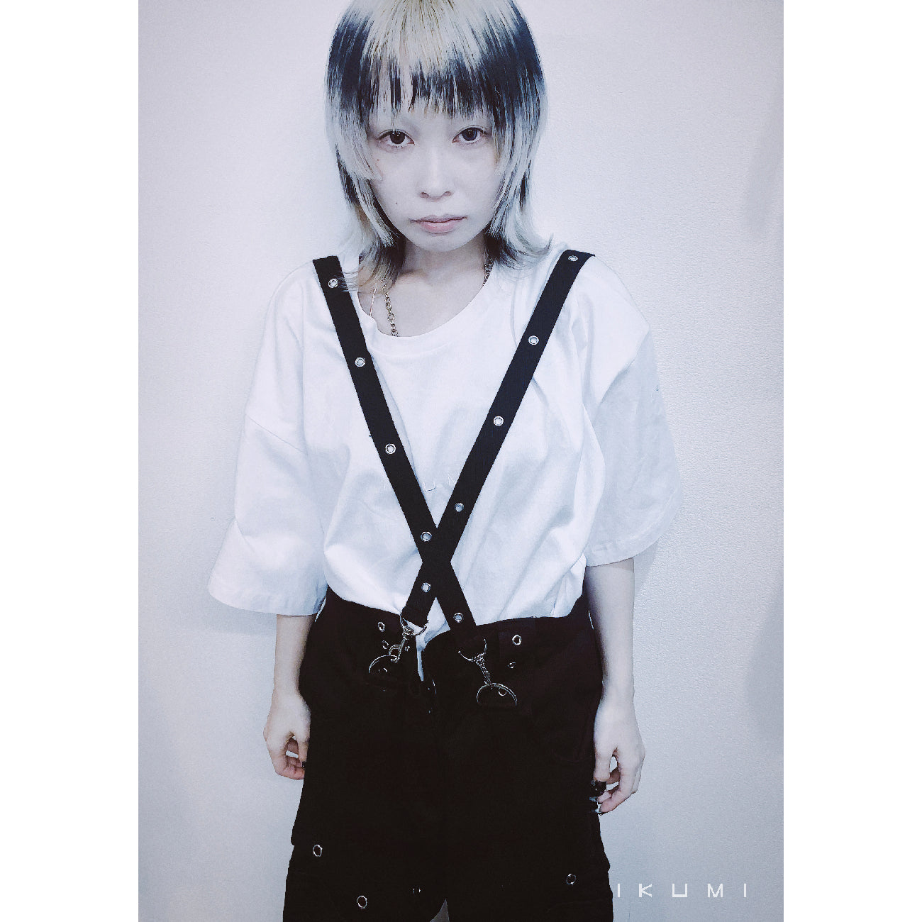 IKUMI-LOGO T