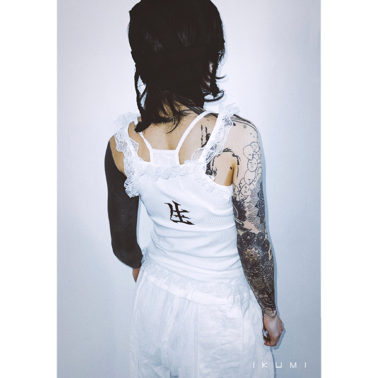 IKUMI×MADARANINGEN生死 FRILL CAMISOLE