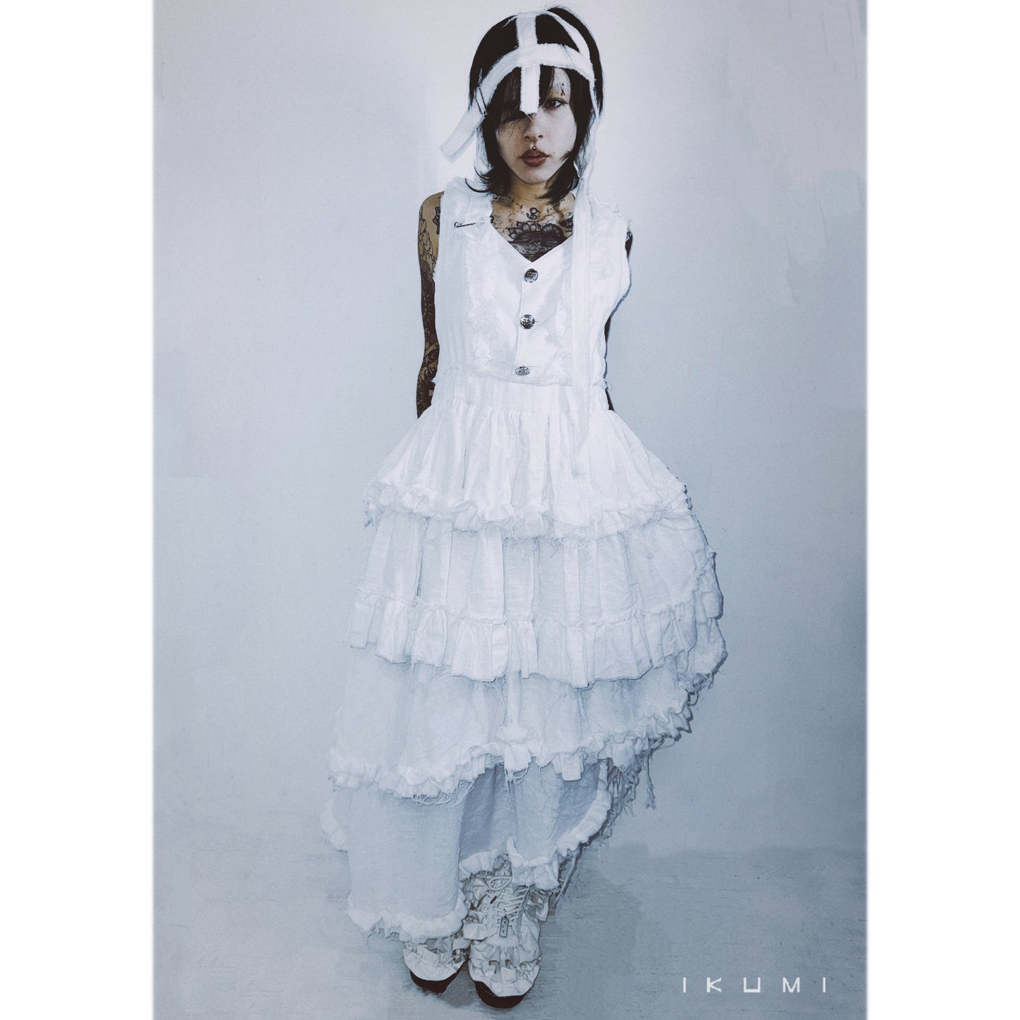IKUMI×MADARANINGEN GAUZE FRILL DRESS
