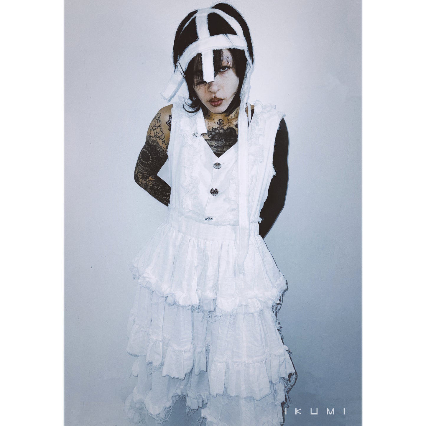 IKUMI×MADARANINGEN GAUZE FRILL DRESS