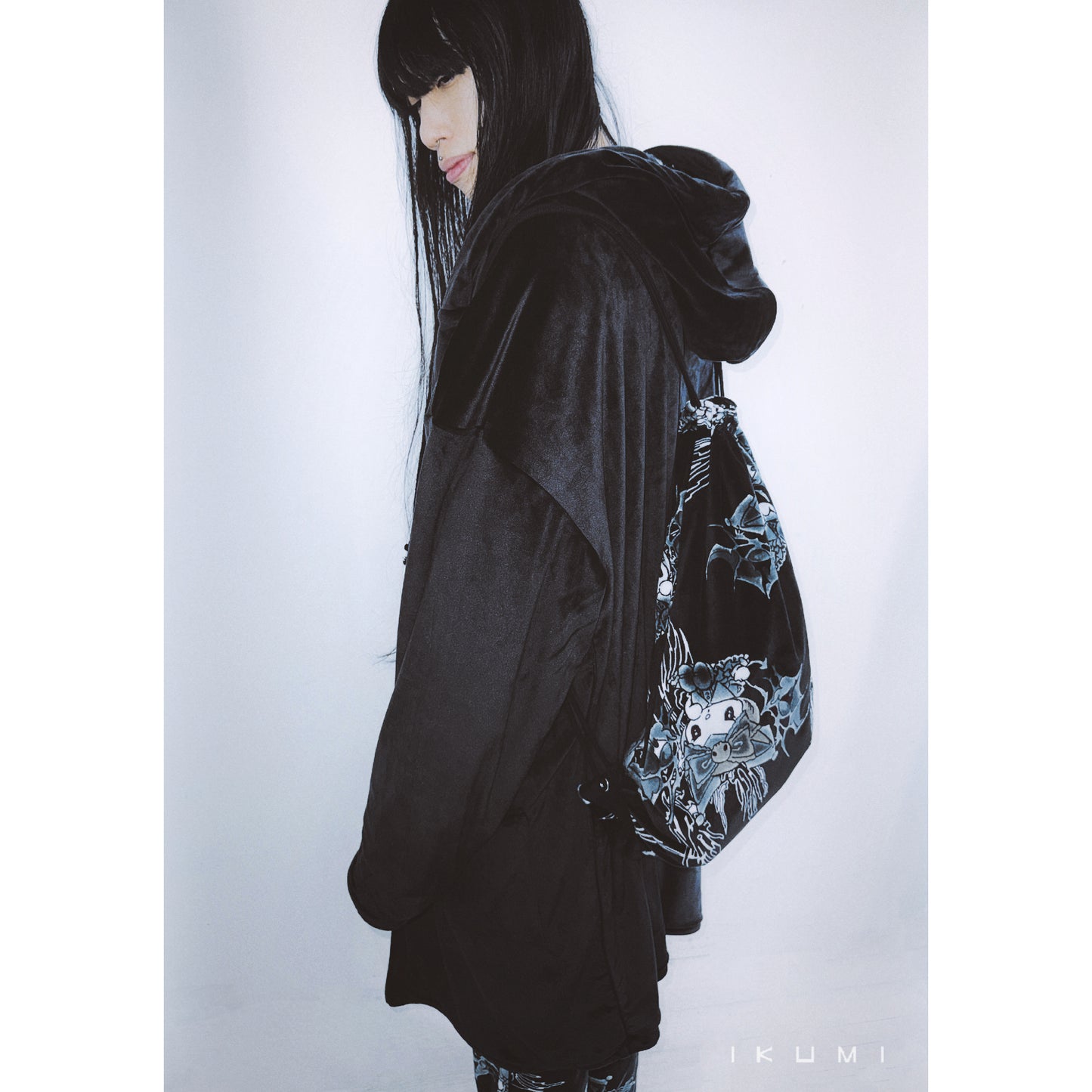 KUROMI×IKUMI FREECE REVERSIBLE GOWN