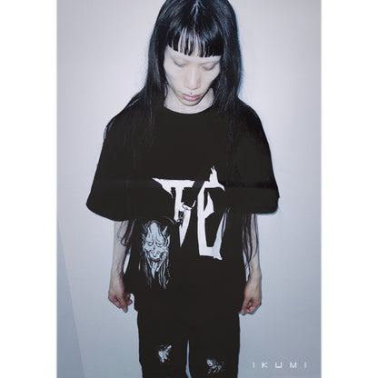 IKUMI×MADARANINGEN LEBEN UND TOD T-SHIRT