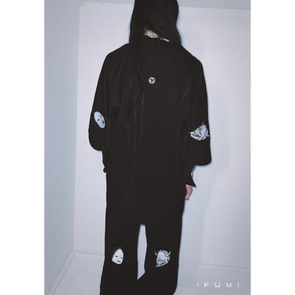 SCATTERED NOH MASKS SWEAT PANTS