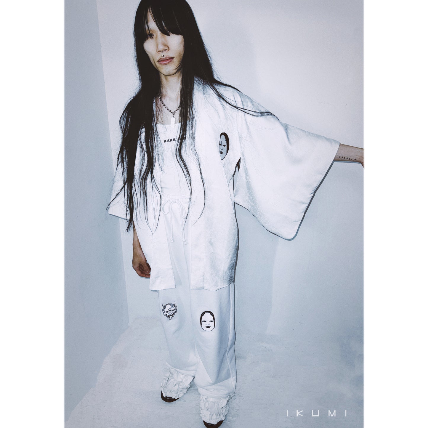 SCATTERED NOH MASKS SWEAT PANTS