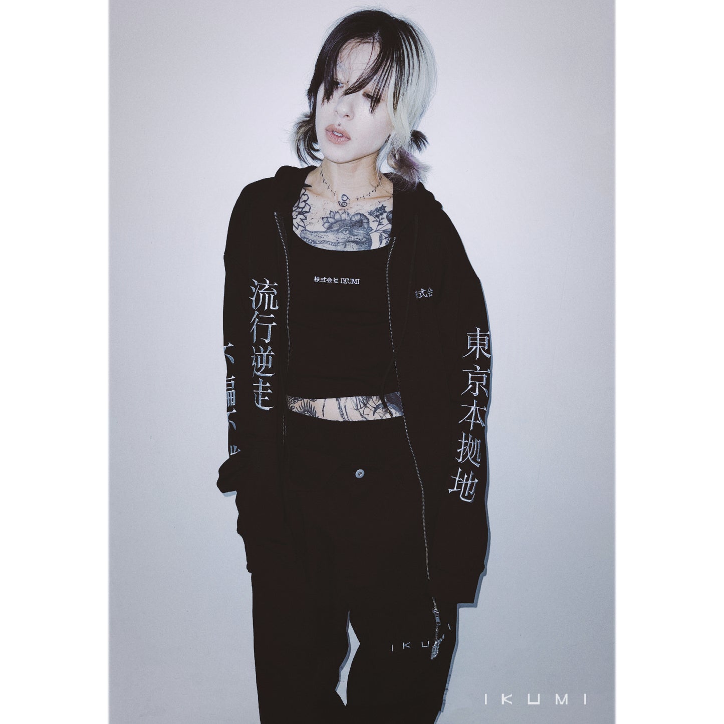 会社概要 ZIP HOODIE