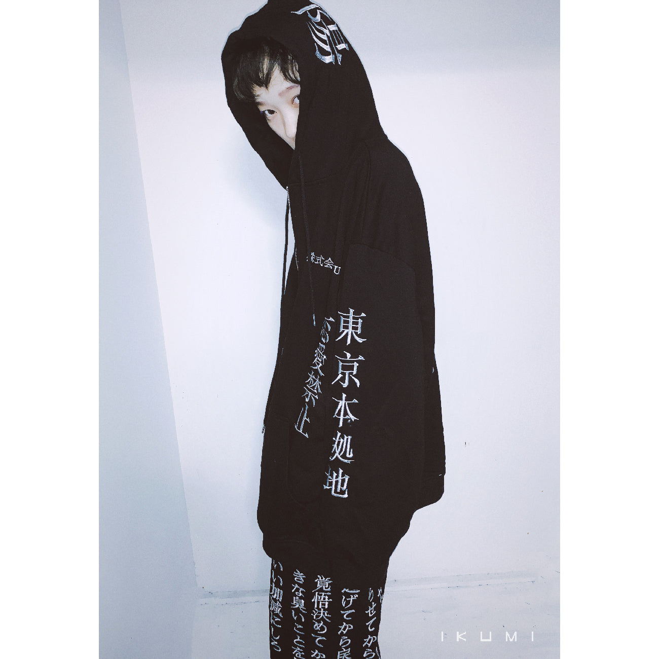 会社概要 ZIP HOODIE
