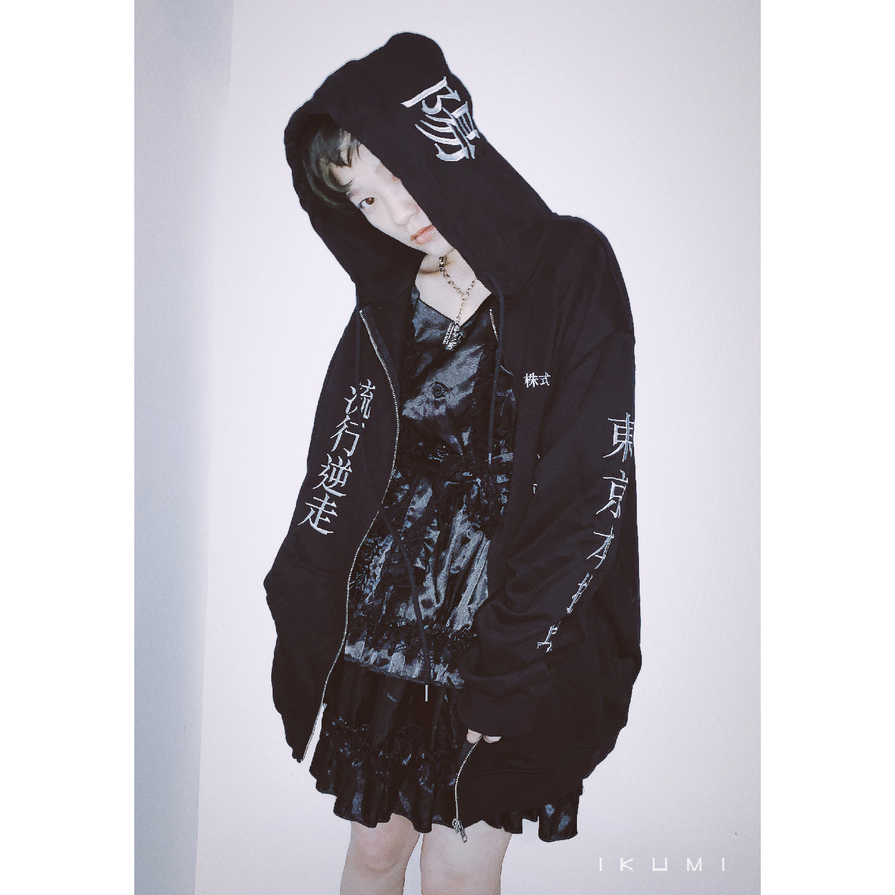 会社概要 ZIP HOODIE
