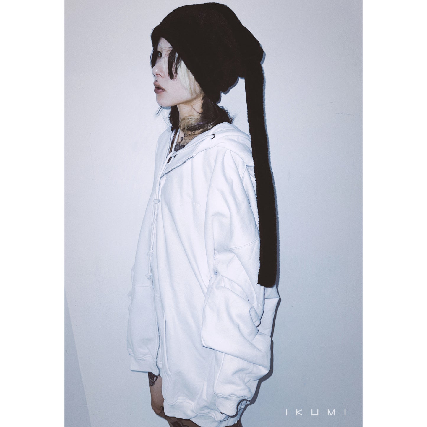 SHORT FUR CAP
