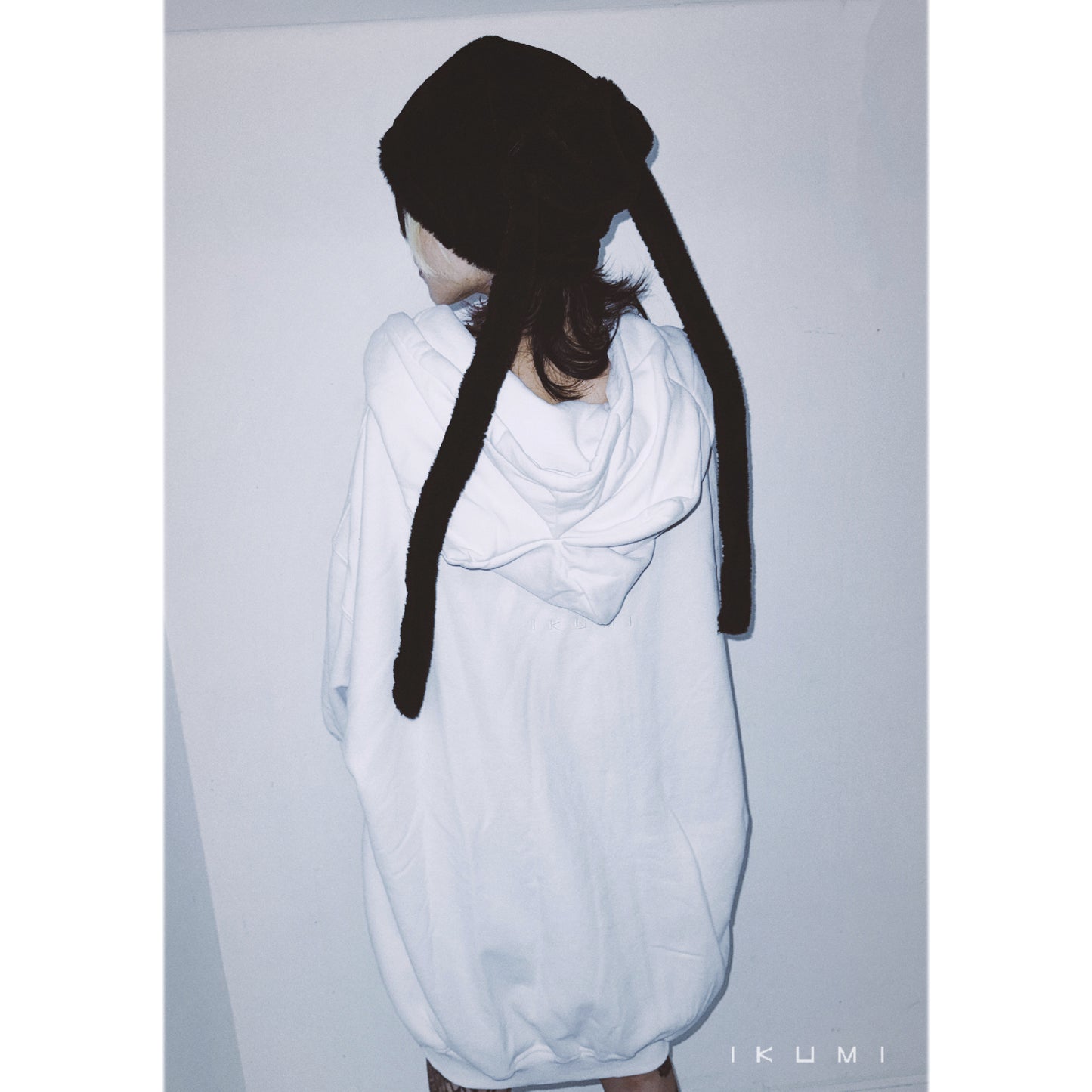 SHORT FUR CAP