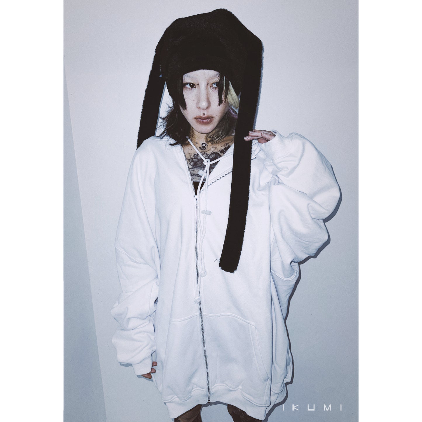 SHORT FUR CAP