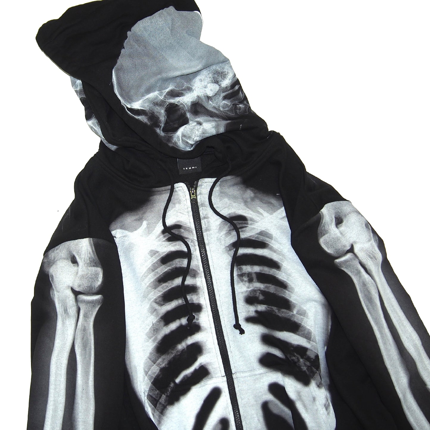 ［IKUMI Co., Ltd. TEN YEAR ANNIVERSARY FIRST PRODUCT]XRAY ZIP HOODIE