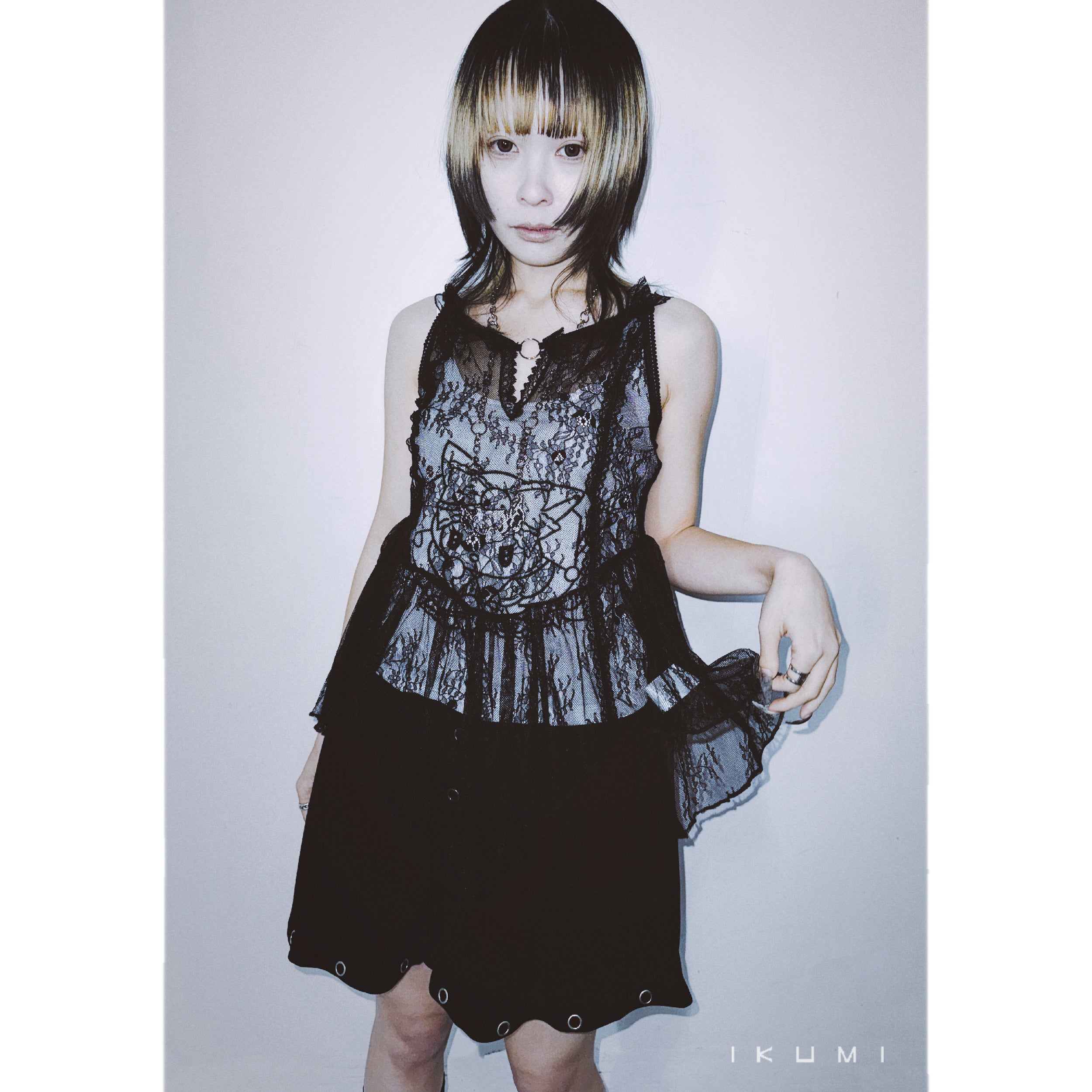 KUROMI×IKUMI PIERCED CAMISOLE
