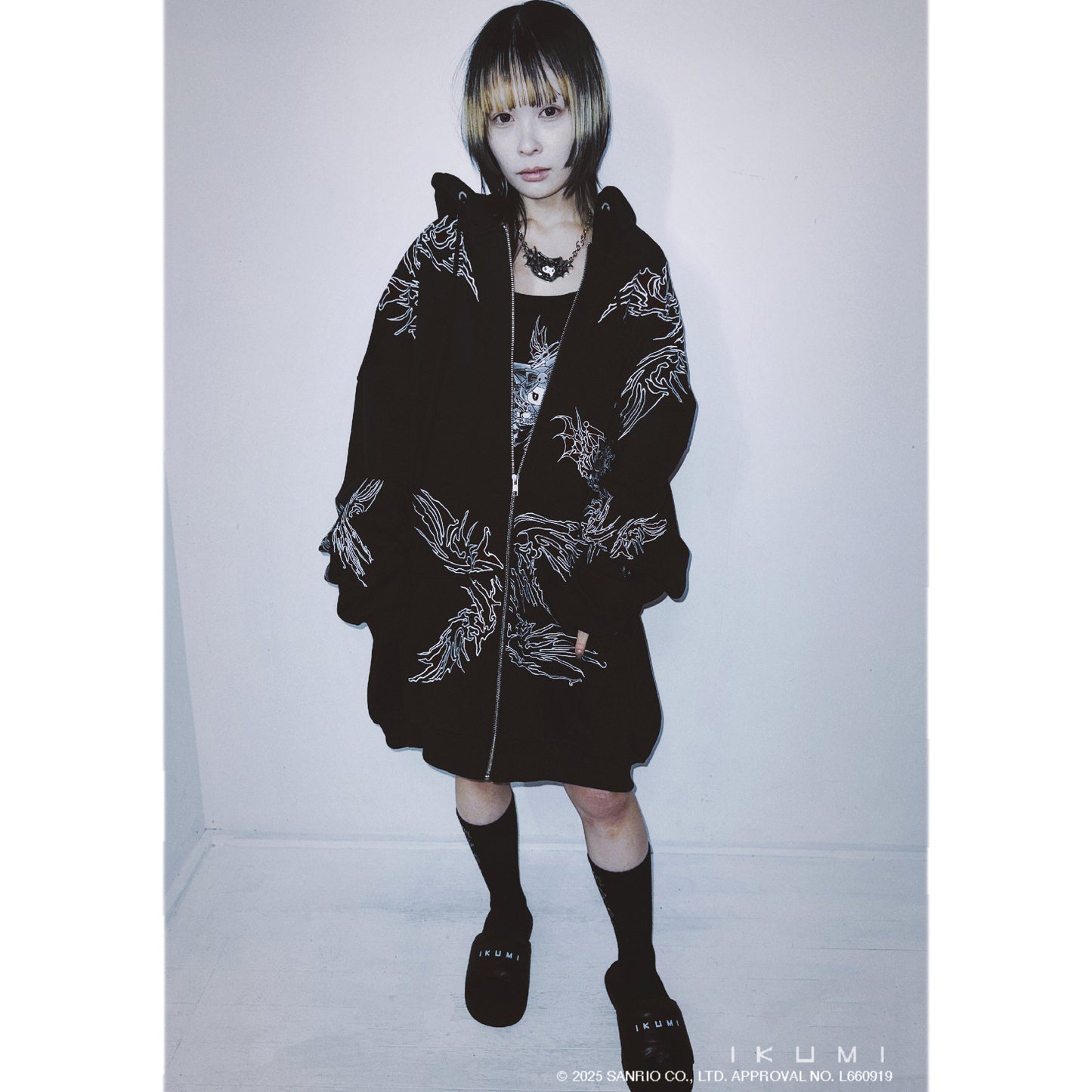 KUROMI×IKUMI BIG HOODIE