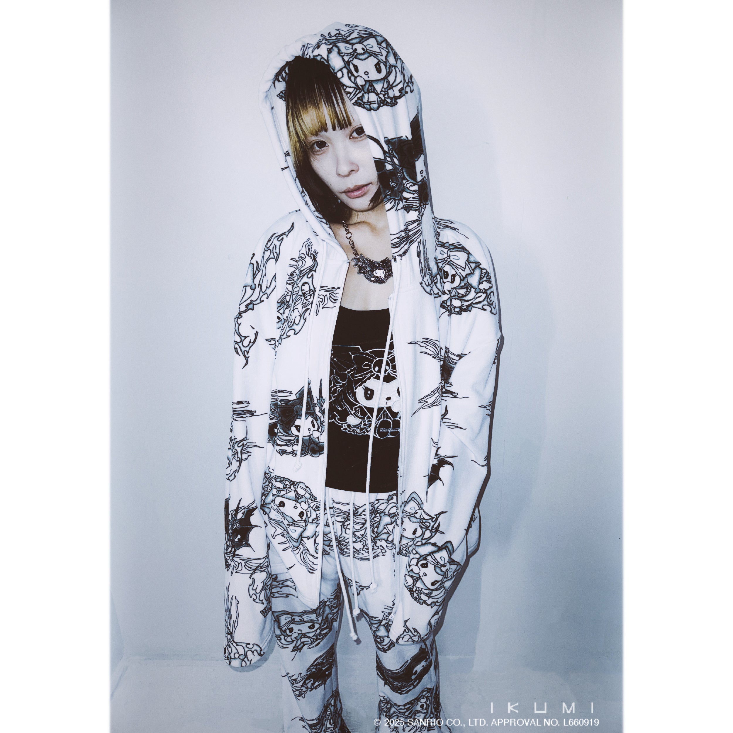 HOODIES – IKUMI